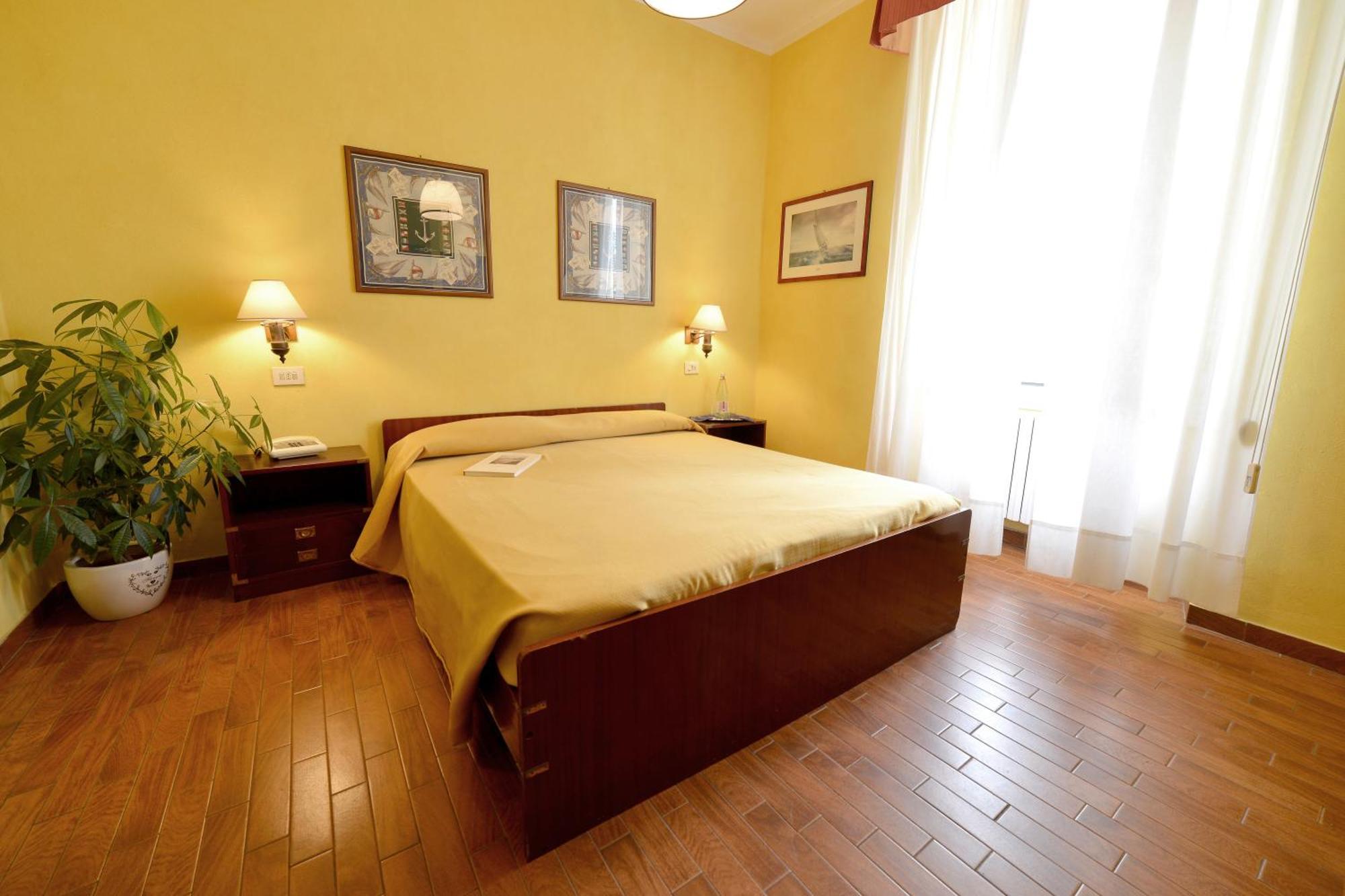 Hotel Rosalia 보르디게라 외부 사진