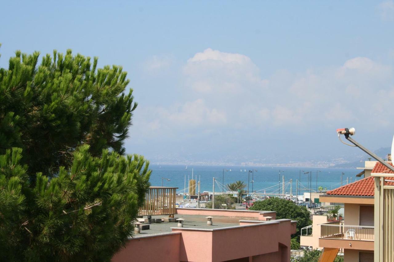 Hotel Rosalia 보르디게라 외부 사진